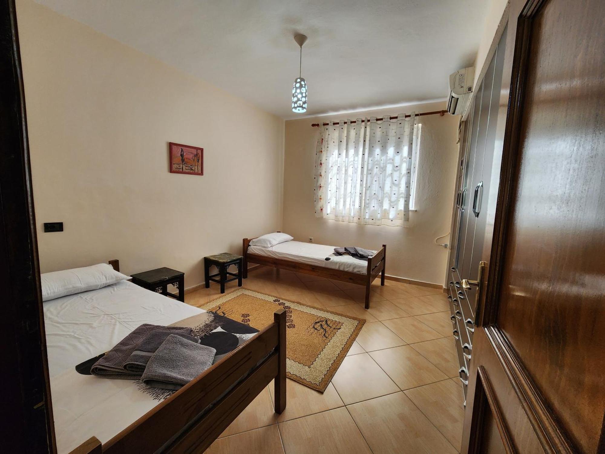 Grace Apartment City Center Tirana Exteriör bild